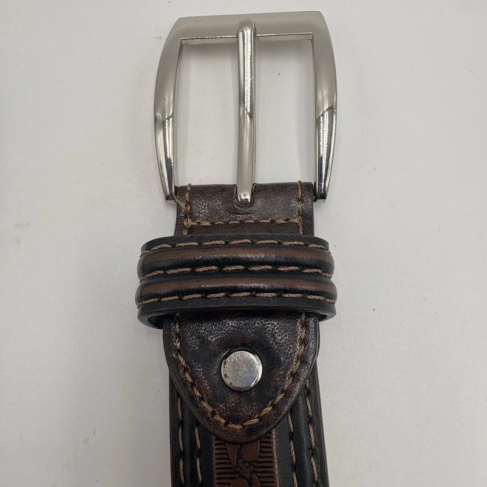 GOLD COAST Embossed Brown Leather Belt Silver Buckle Mens Western Paws 38 XL